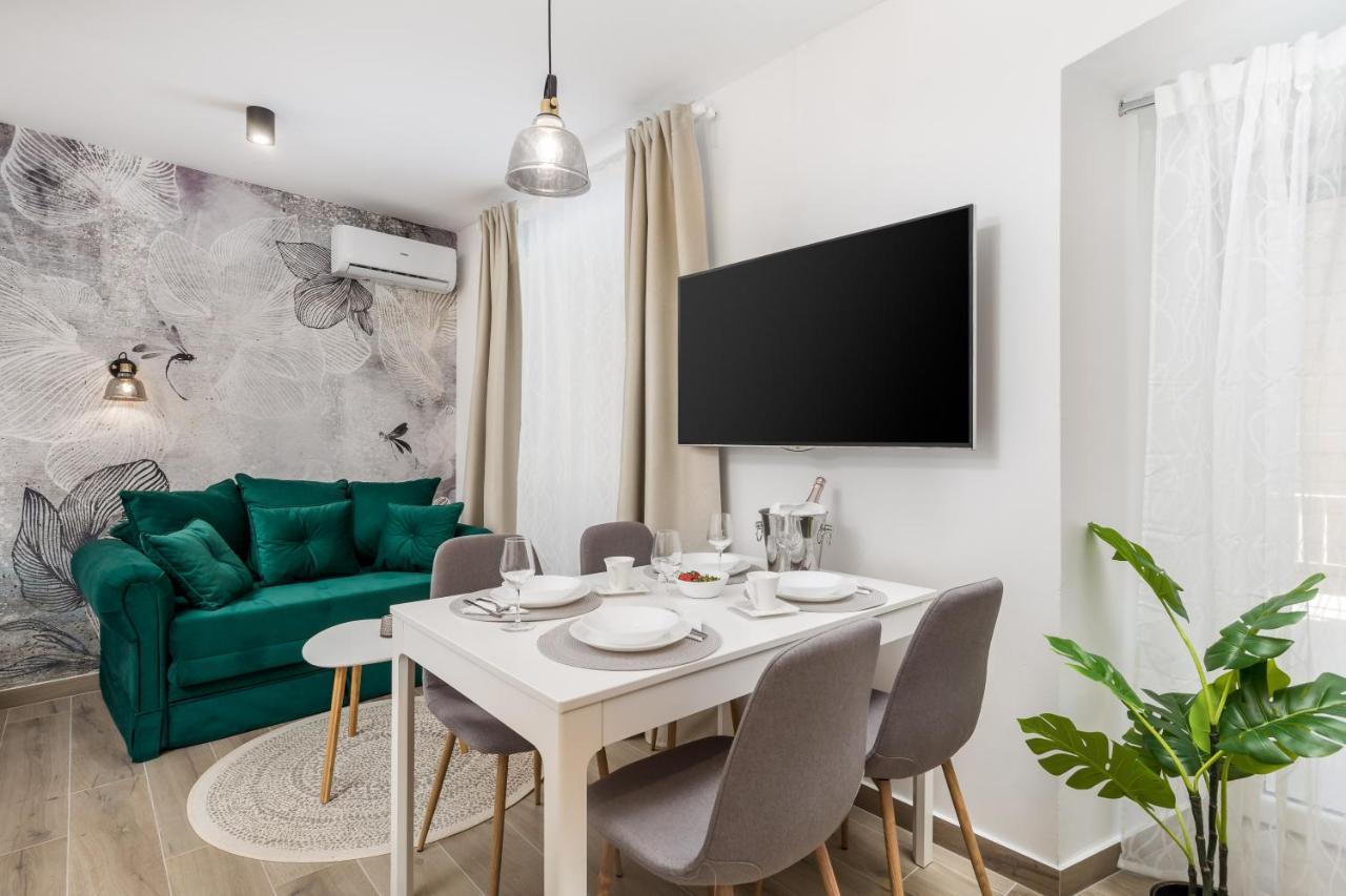 Srnec Apartments - Korzo Рієка Екстер'єр фото