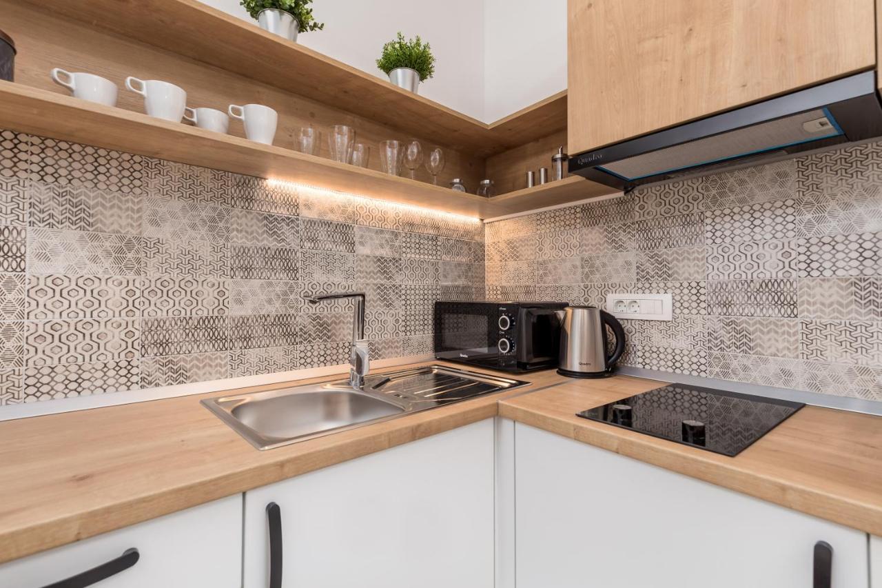 Srnec Apartments - Korzo Рієка Екстер'єр фото