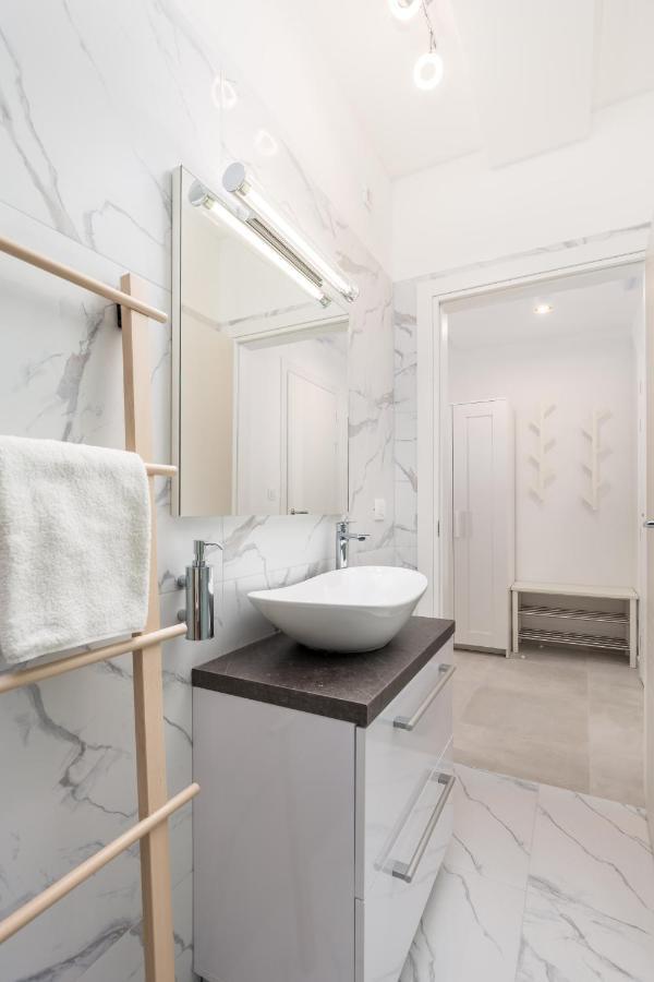 Srnec Apartments - Korzo Рієка Екстер'єр фото