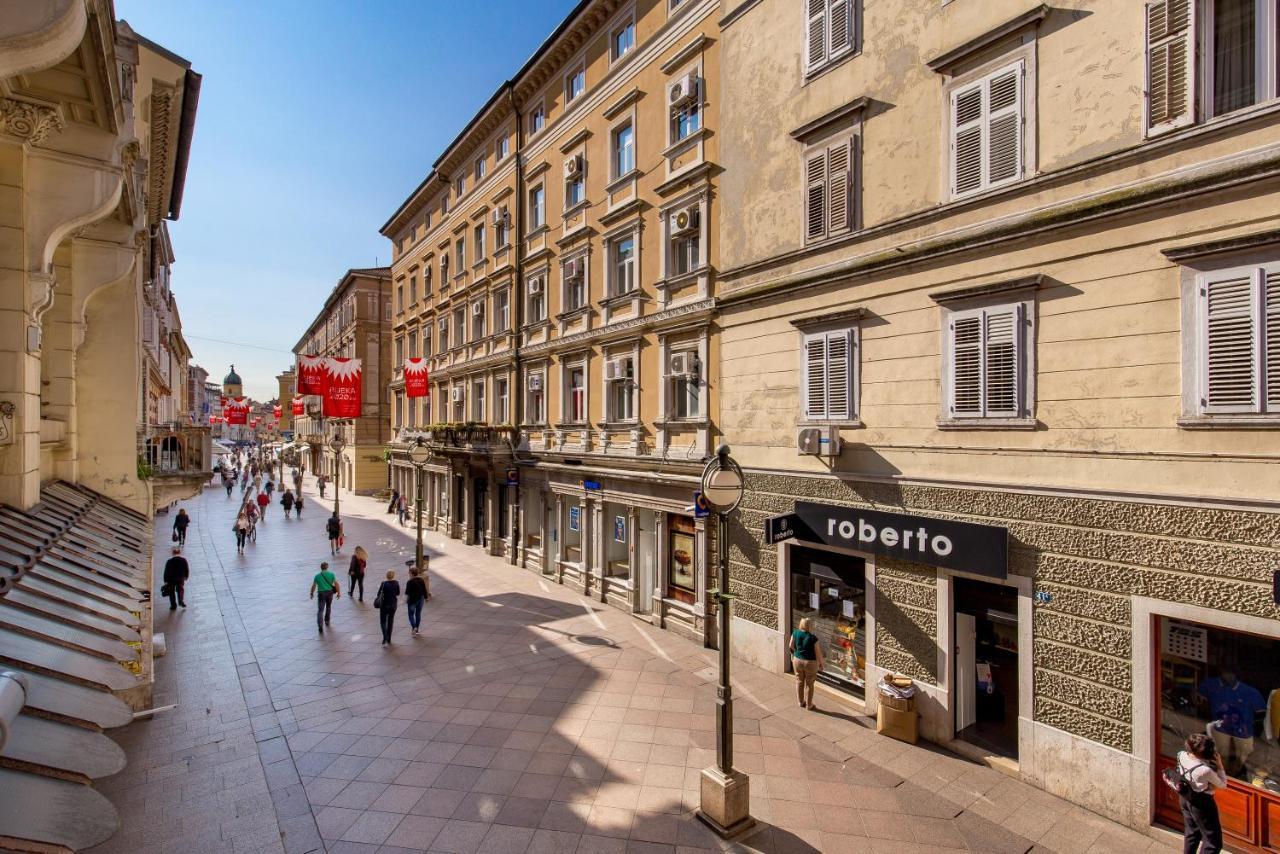 Srnec Apartments - Korzo Рієка Екстер'єр фото